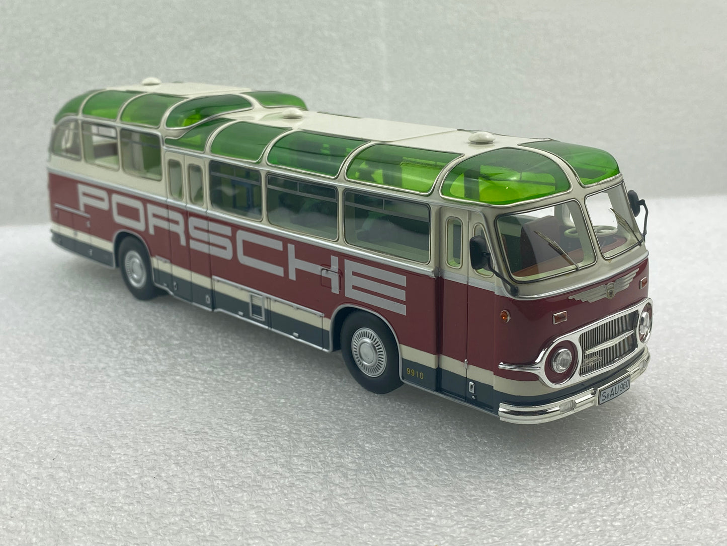 Schuco 1:43 Auwarter Neoplan FH 11 Porsche Racing Service Bus 450896600 (Damaged / Clearance Final Sale)