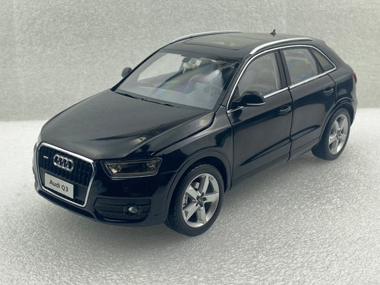 1:18 Audi Q3 4.0 TSFI Black Chinese version (Clearance Final Sale)