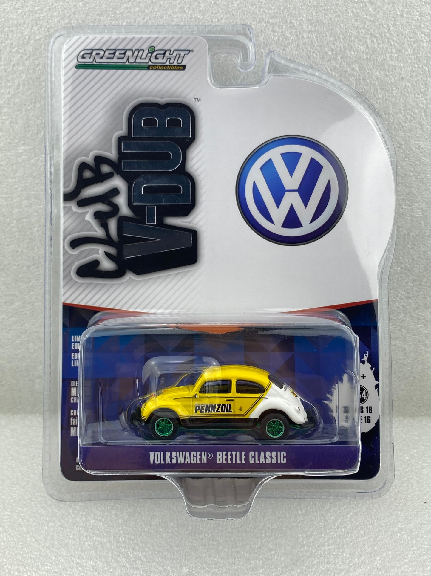 GreenLight Green Machine 1:64 Club Vee-Dub Series 16 - Classic Volkswagen Beetle - Pennzoil Racing 36070-E