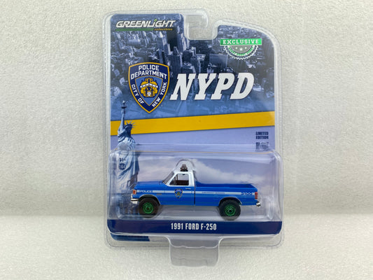 GreenLight Green Machine 1:64 1991 Ford F-250 - New York City Police Dept (NYPD) Emergency Services 30462
