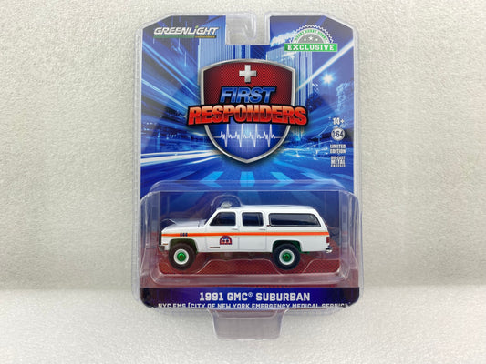 GreenLight Green Machine 1:64 First Responders - 1991 GMC Suburban - NYC EMS (City of New York Emergency Medical Service) 30446