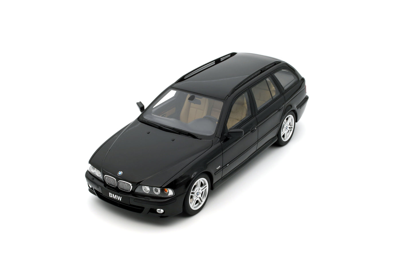 OTTO 1:18 2001 BMW AYE E39 540i Touring M-Pack Black Sapphire Metallic 475 OT1013