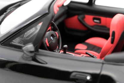 OTTO 1:18 1999 BMW Z3 M Roadster Cosmos Black OT1016