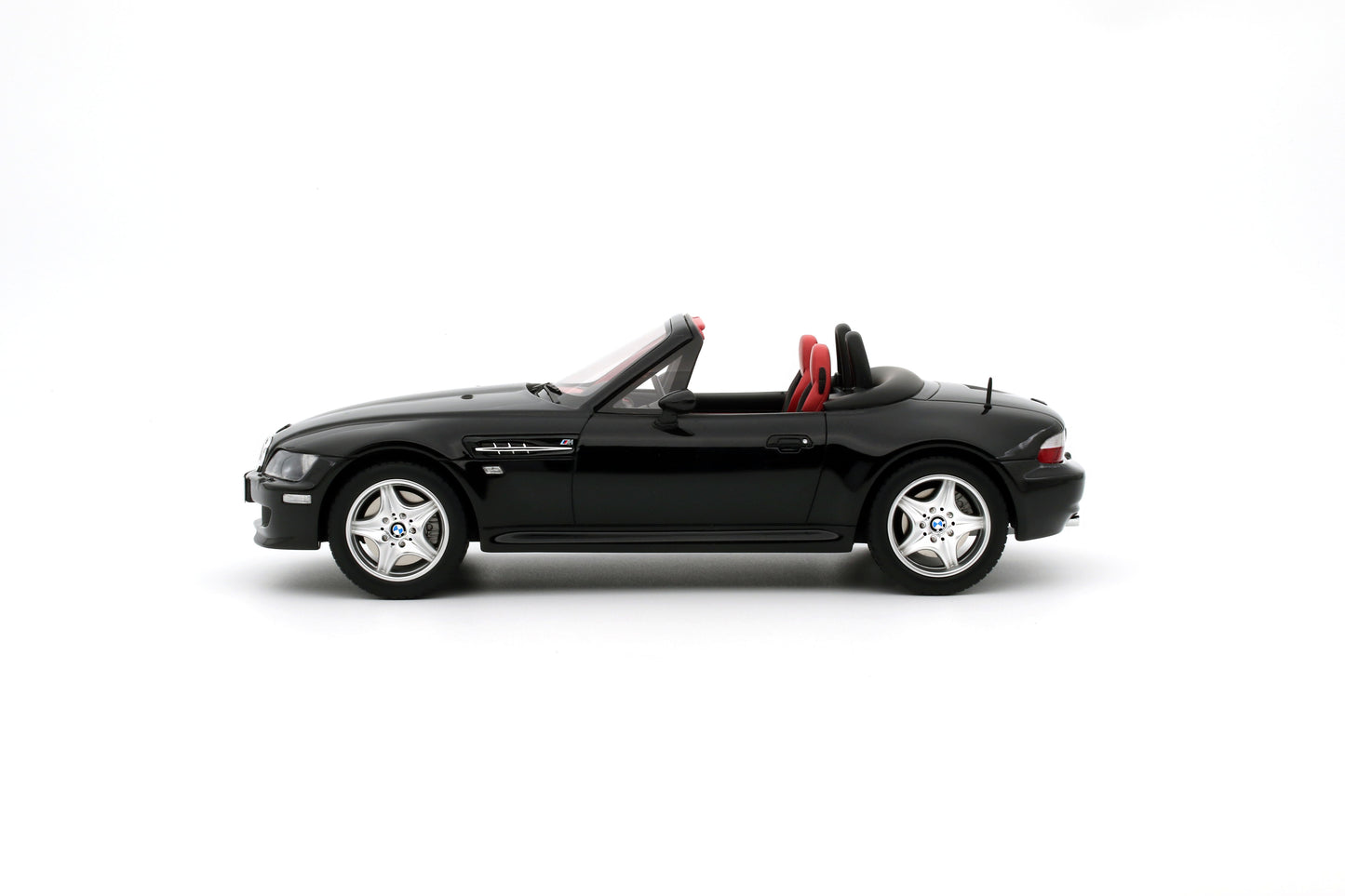 OTTO 1:18 1999 BMW Z3 M Roadster Cosmos Black OT1016