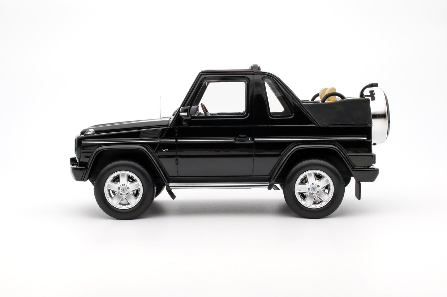 OTTO 1:18 Mercedes-Benz G500 Convertible 2007 Obsidian Black Metallic OT1040