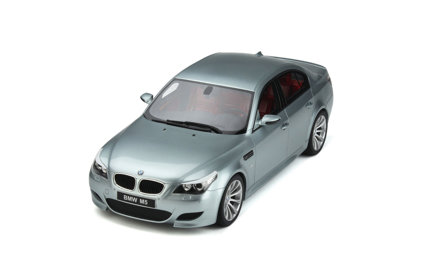 OTTO 1:18 BMW M5 E60 Phase 2 2008 Silver OT426