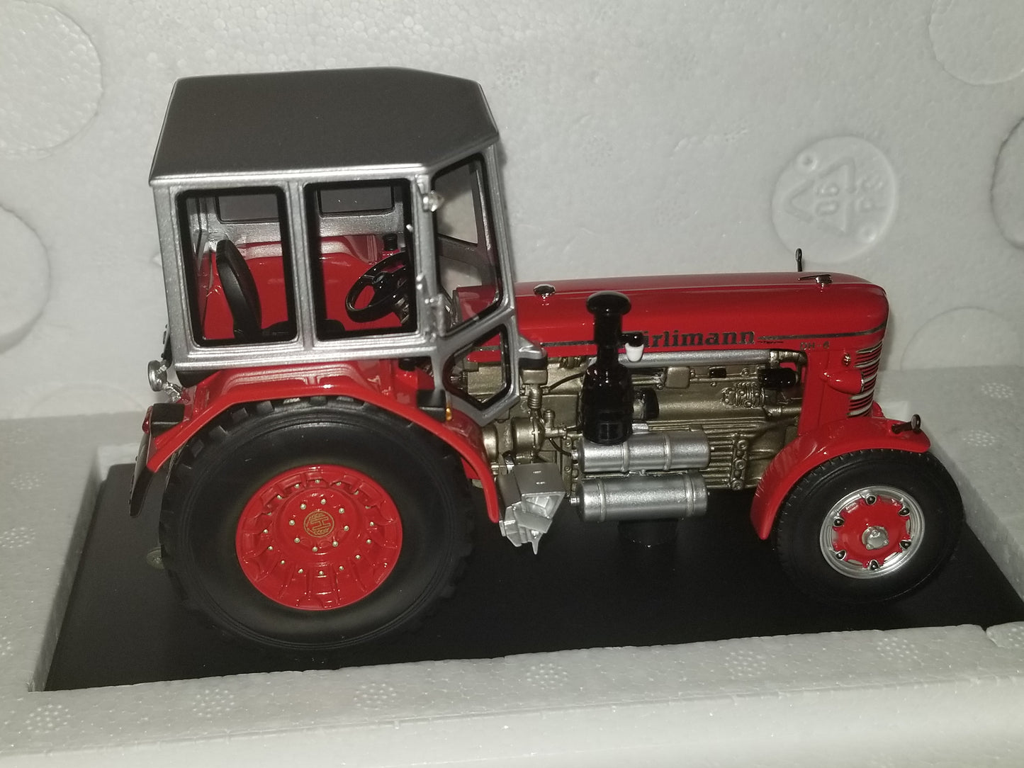 Schuco 1:32 Hurlimann DH 6 Tractor 450895400 (Damaged / Clearance Final Sale)