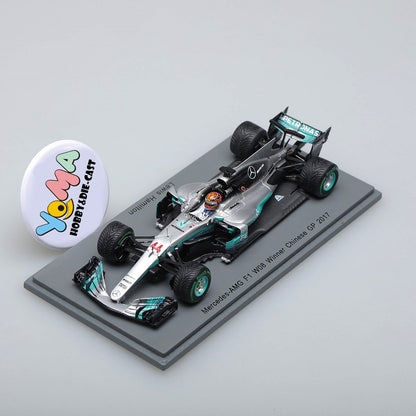 Spark 1:43 Mercedes-AMG F1 W08 #44 Lewis Hamilton - Winner Chinese GP 2017 S5030