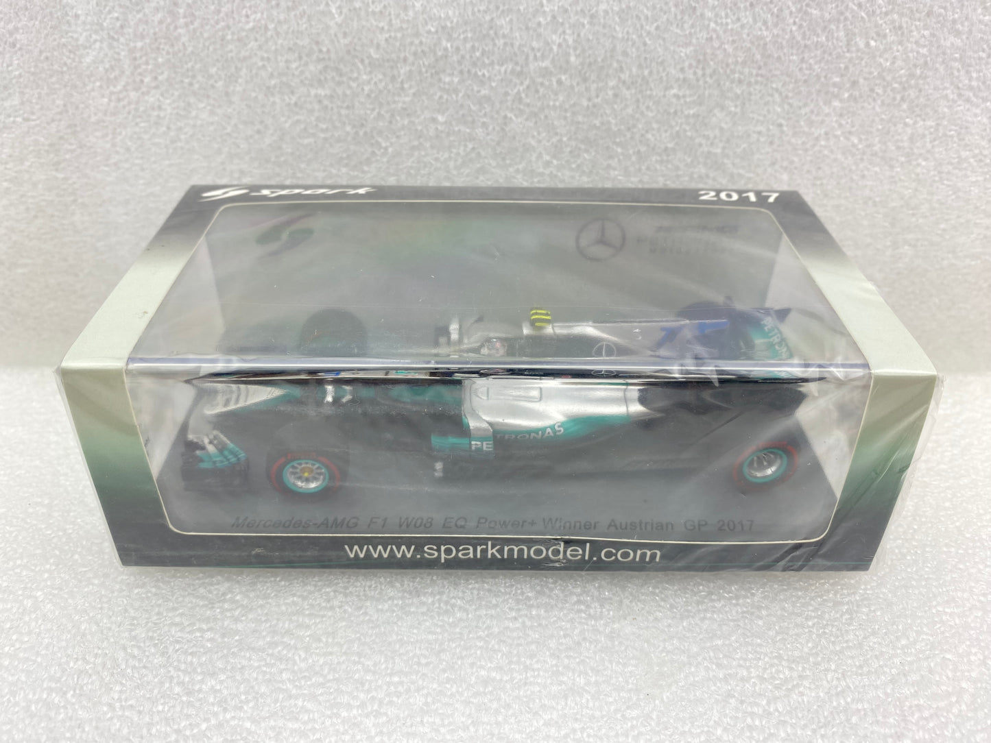Spark 1:43 Mercedes-AMG F1 W08 EQ Power+ Petronas #77 Valtteri Bottas - Winner Austrian GP 2017 S5048
