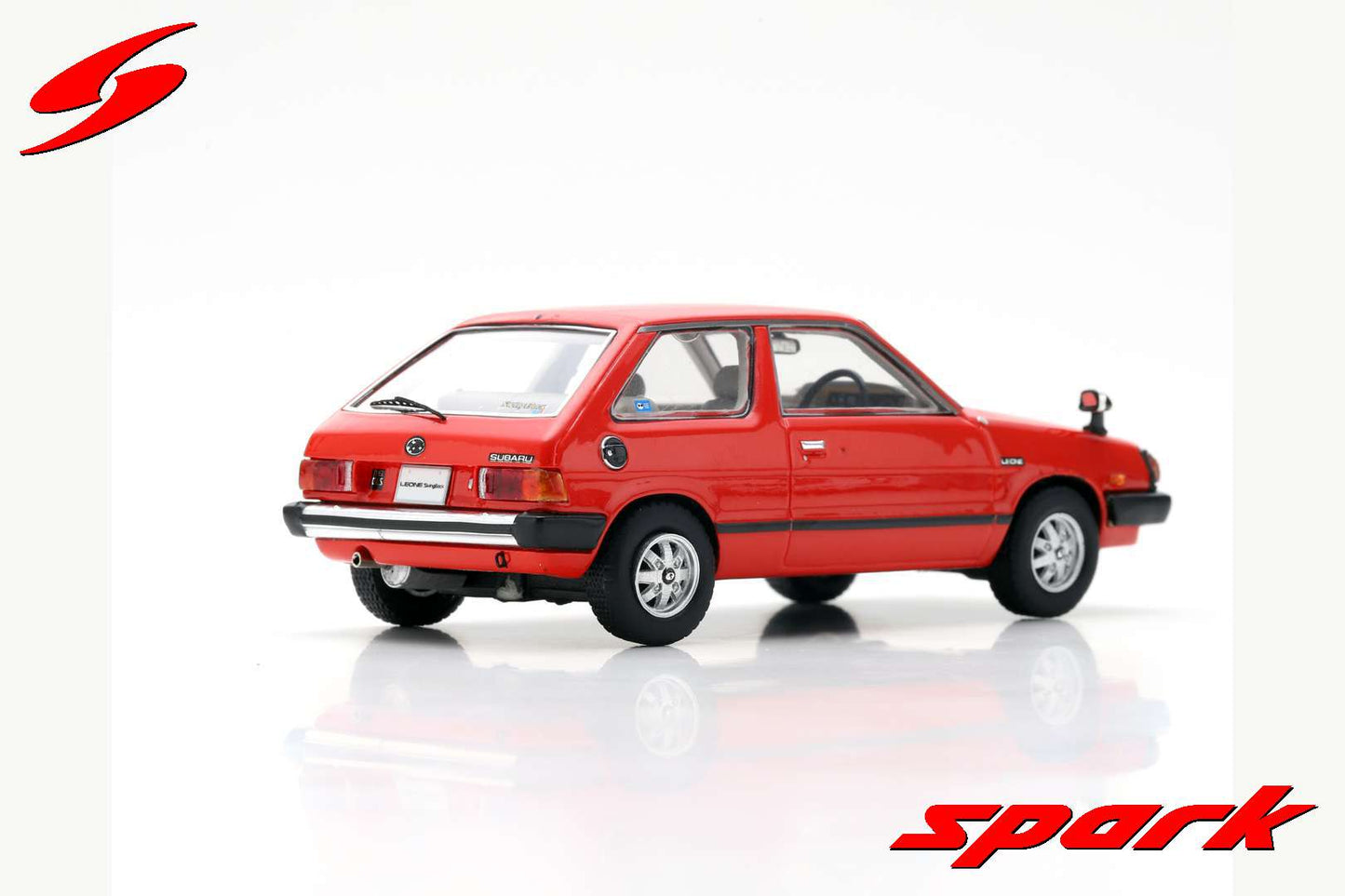 Spark 1:43 Subaru Leone Sedan 1.8 1979 S7358