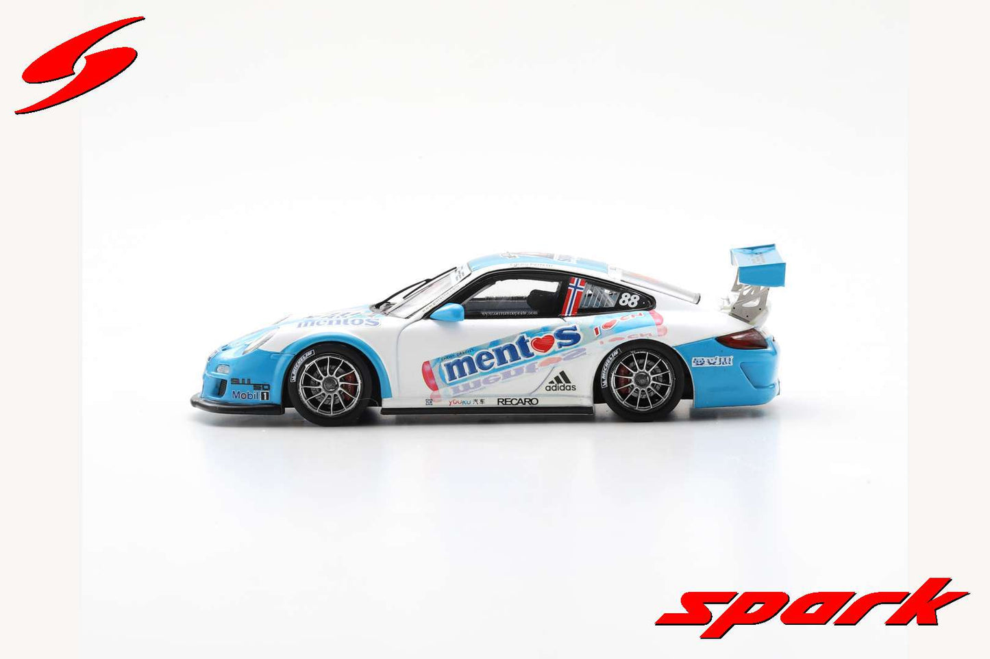 Spark 1:43 Porsche 911 997 GT3 Cup #88 E.Perfetti - Porsche Carrera Cup Asia 2013 SA039