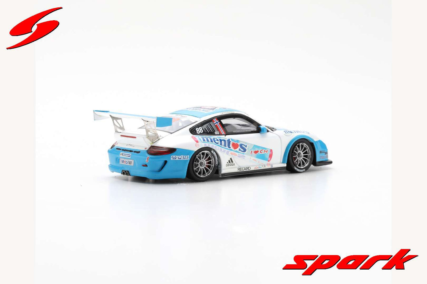 Spark 1:43 Porsche 911 997 GT3 Cup #88 E.Perfetti - Porsche Carrera Cup Asia 2013 SA039