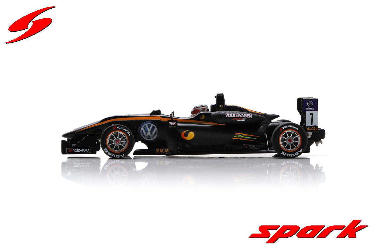 Spark 1:43 Dallara F3 4th Macau Grand Prix - FIA F3 International Cup 2015 #7 Antonio-Giovinazzi SA237