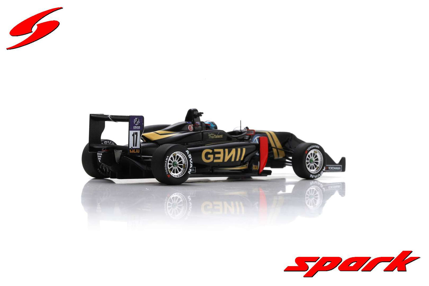 Spark 1:43 Dallara F3 Macau Grand Prix - FIA F3 International Cup 2015 #17 Alexander Albon SA238