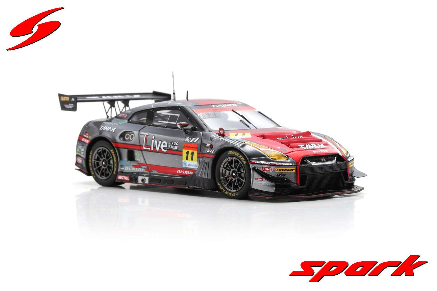 Spark 1:43 GAINER TANAX Nissan GT-R No.11 GAINER GT300 SUPER GT 2022 Hironobu Yasuda - Keishi Ishikawa SGT046