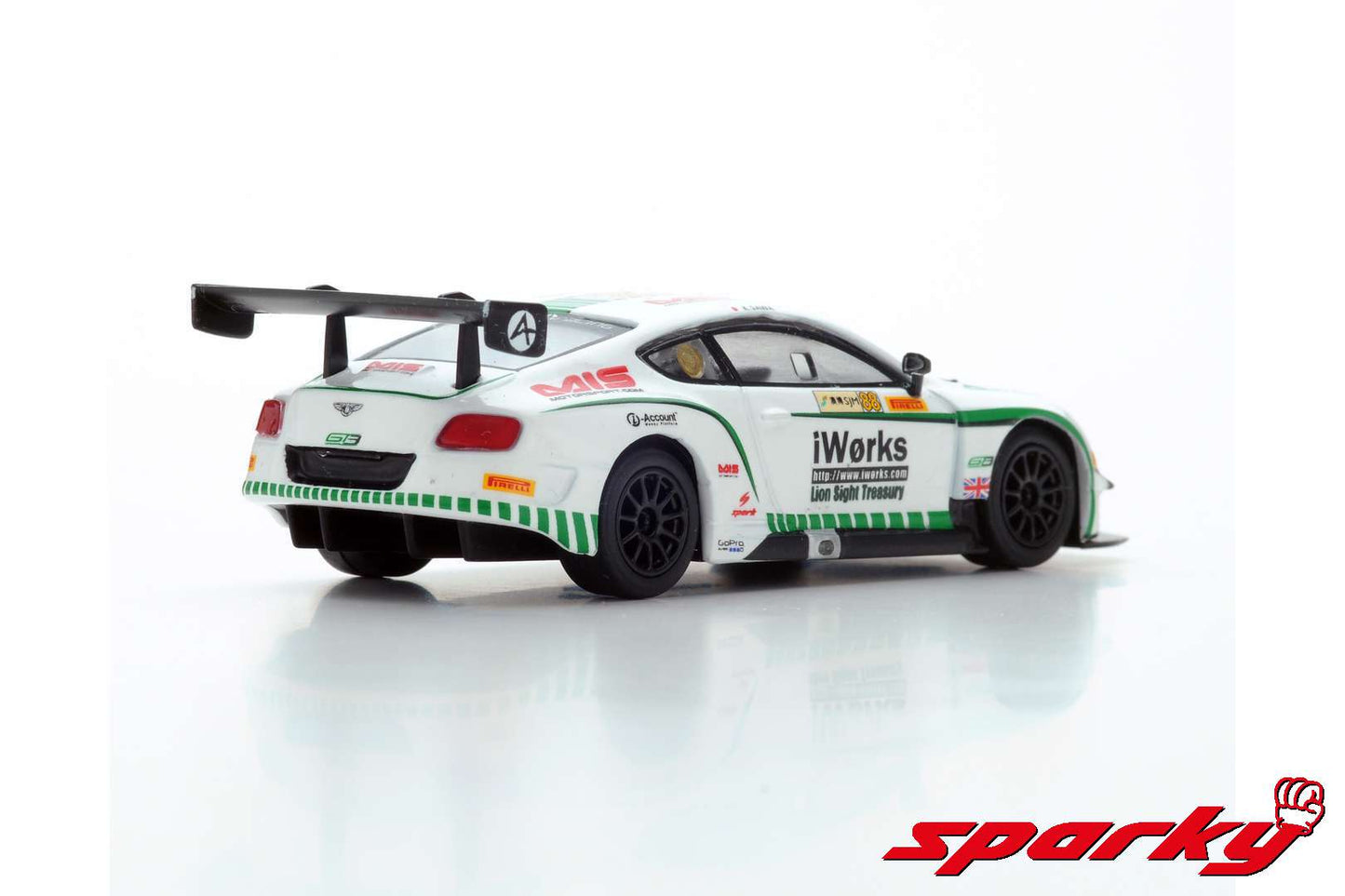 Spark 1:64 Bentley Continental GT3 #88 Macau GP FIA GT World Cup 2015 Bentley Team Absolute Keita Sawa Y103