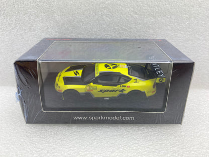 Spark 1:64 Bentley Continental GT3 #10 5th Macau GP FIA GT World Cup 2016 Bentley Team Absolute Adderly Fong Y105