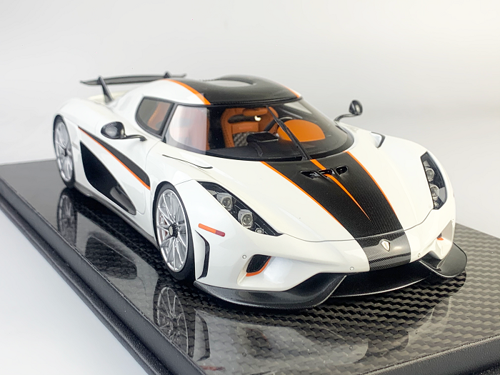 Frontiart 1:18 Koenigsegg Regera Crystal white F100-29 Frontiart 1:18 Koenigsegg Regera Crystal white F100-29