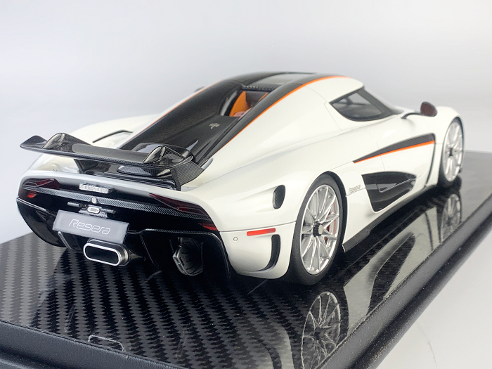 Frontiart 1:18 Koenigsegg Regera Crystal white F100-29 – YomaCarModel Frontiart 1:18 Koenigsegg Regera Crystal white F100-29 – YomaCarModel