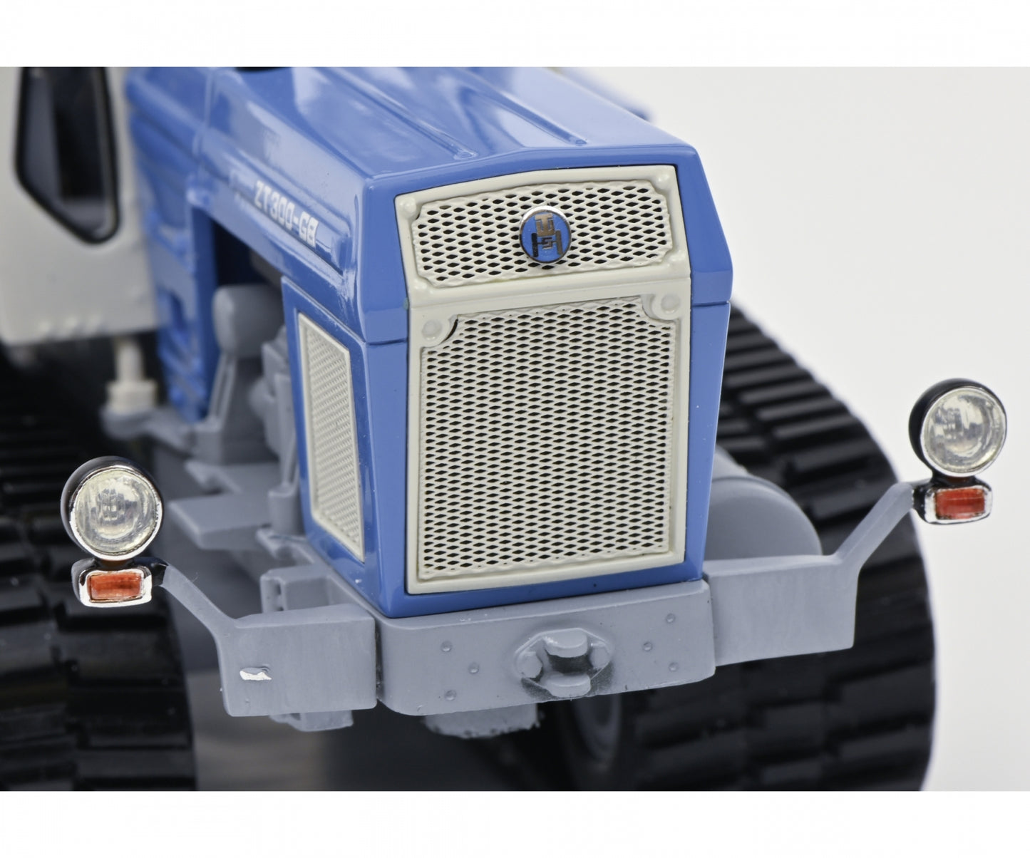 Schuco 1:32 Fortschritt ZT 300-GB Chain Tractor 450909900