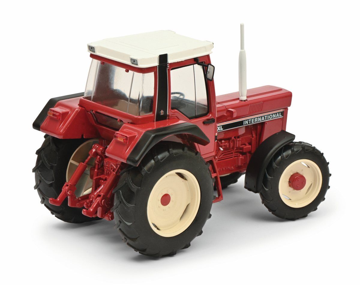 Schuco 1:32 Case International 956XL Tractor 450787800