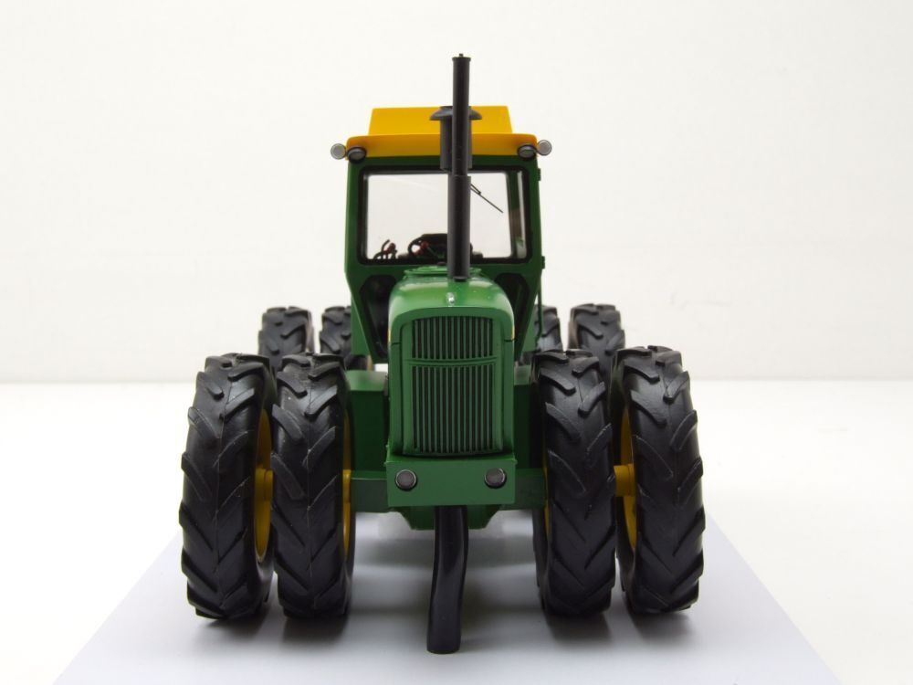 Schuco 1:32 John Deere 7520 Tractor 450916500