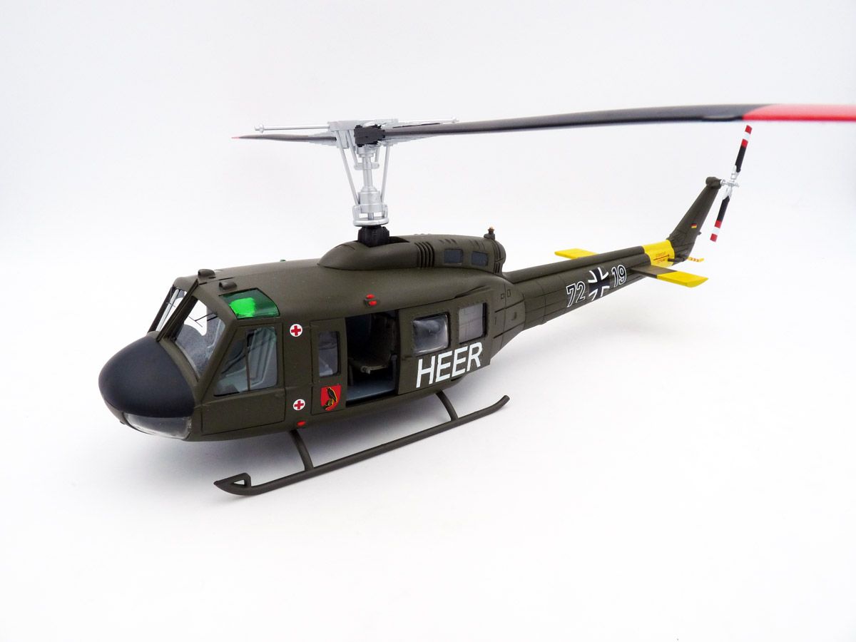 Schuco 1:35 Bell UH 1D German army Bundeswehr Heer helicopter 450912500
