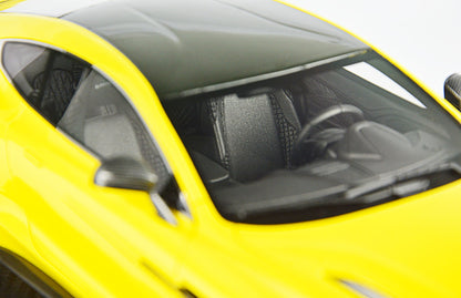 Frontiart AvanStyle 1/18 Aston Martin Vanquish S Yellow AS018-121