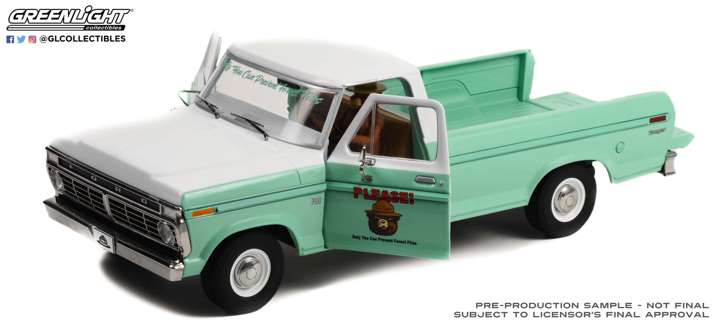 GreenLight 1:18 1975 Ford F-100 - Forest Service Green with Smokey Bear Figure Only You Can Prevent Wildfires 13636
