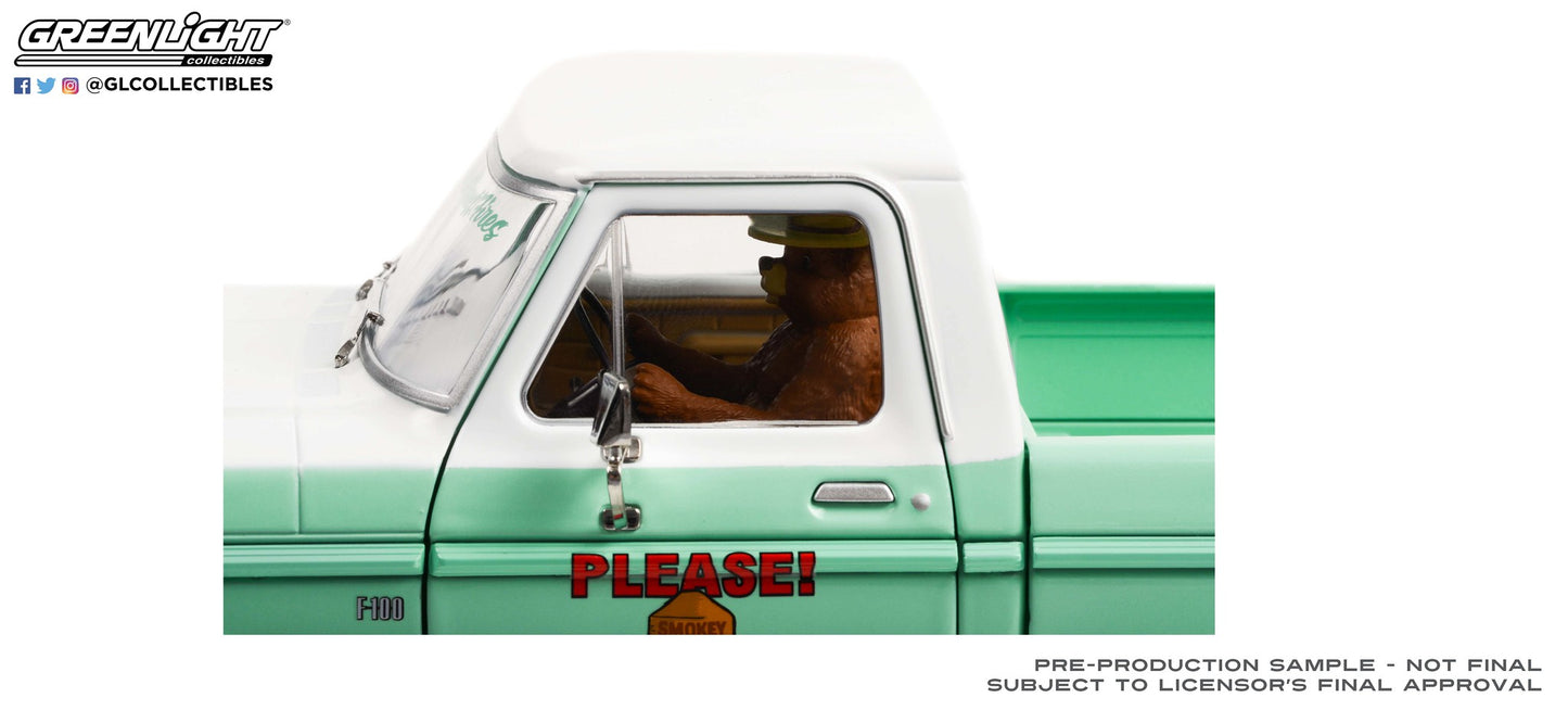 GreenLight 1:18 1975 Ford F-100 - Forest Service Green with Smokey Bear Figure Only You Can Prevent Wildfires 13636