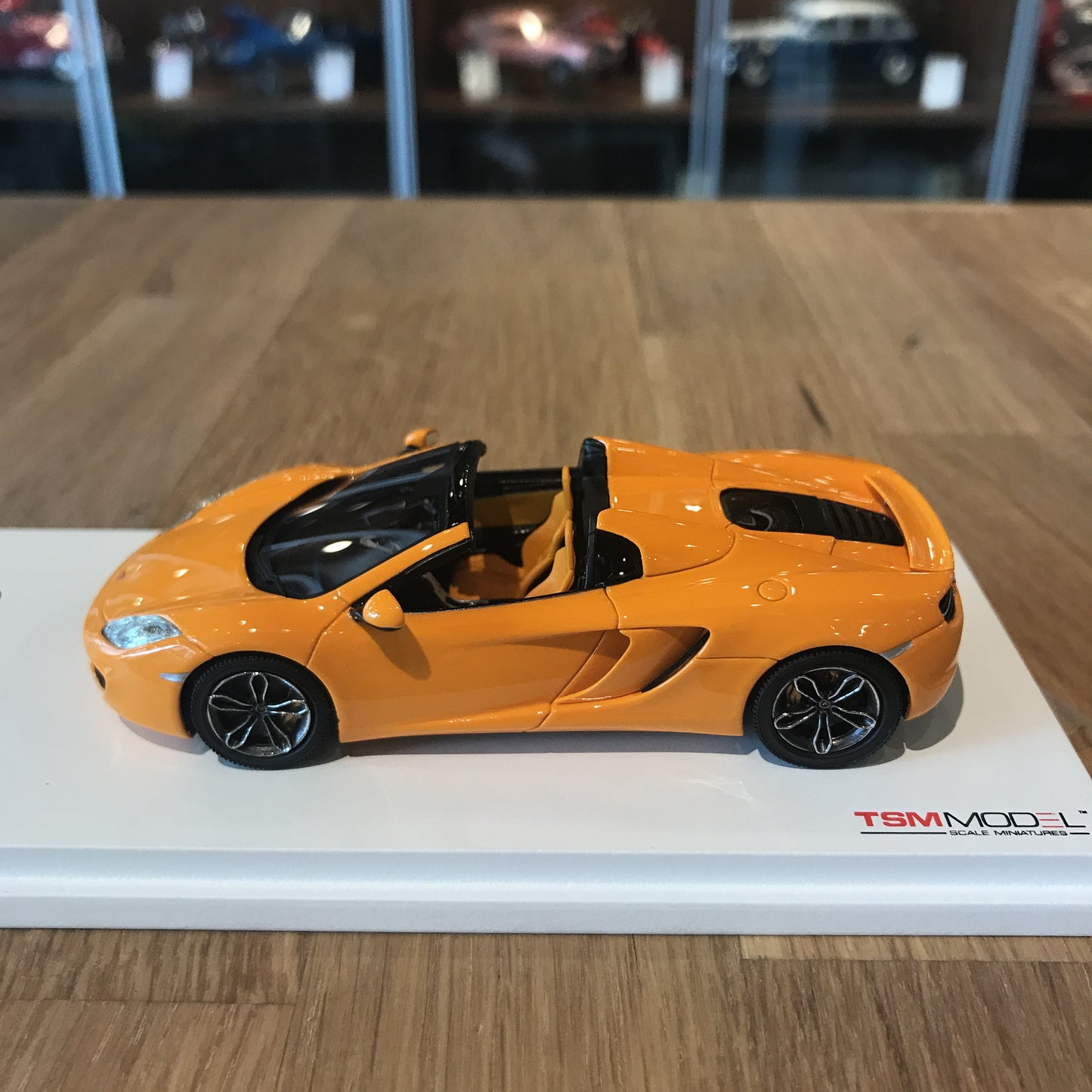 TSM 1:43 2013 McLaren MP4-12C Spider RHD Orange TSM134337
