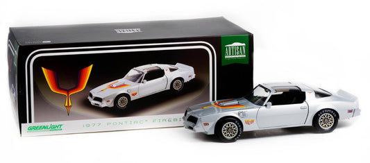 GreenLight 1:18 Artisan Collection - 1977 Pontiac Firebird Fire Am by Very Special Equipment (VSE) - Silver with Hood Bird 19101