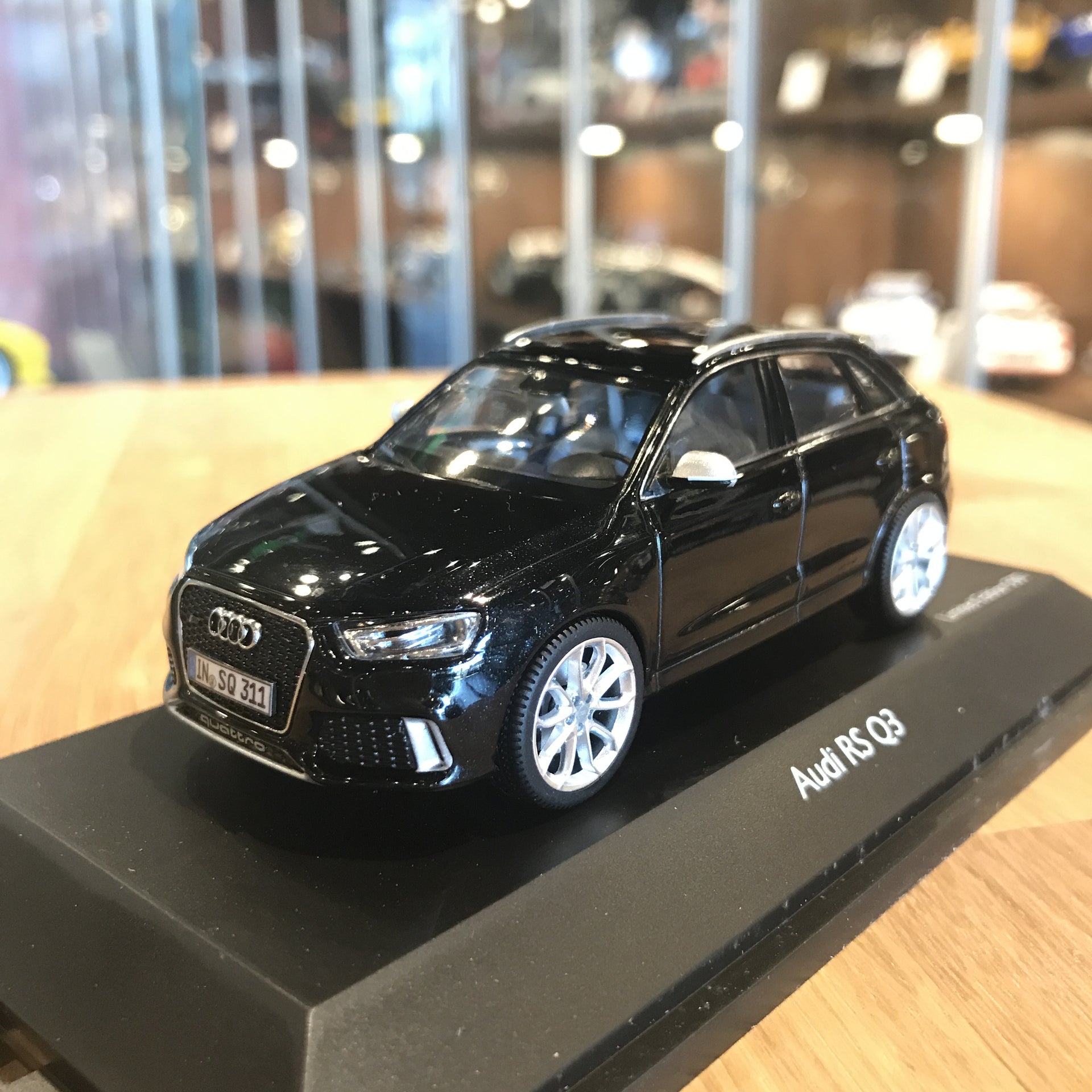 Schuco 1:43 Audi RS Q3 Phantom Black 450751300 – YomaCarModel