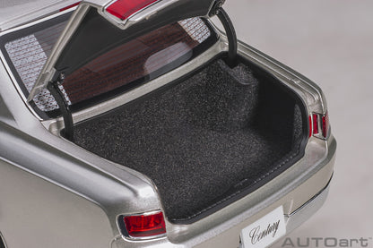AUTOart 1:18 Toyota Century with curtains (Silver) 78770