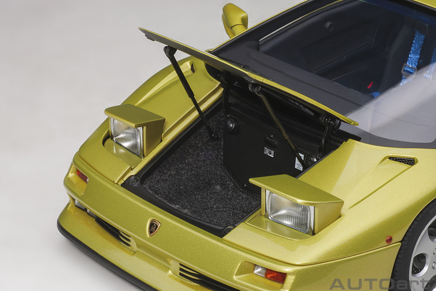 AUTOart 1:18 Lamborghini Diablo SE 30th Anniversary Edition (Giallo Spyder) 79157