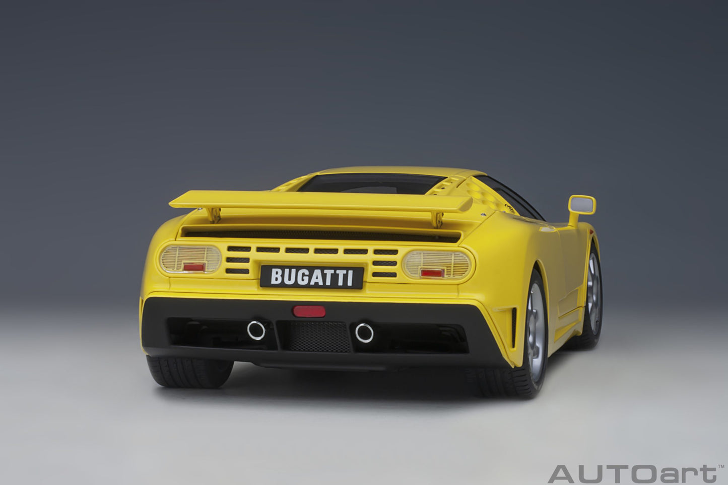 AUTOart 1:18 Bugatti EB110 SS Bugatti Yellow 70918