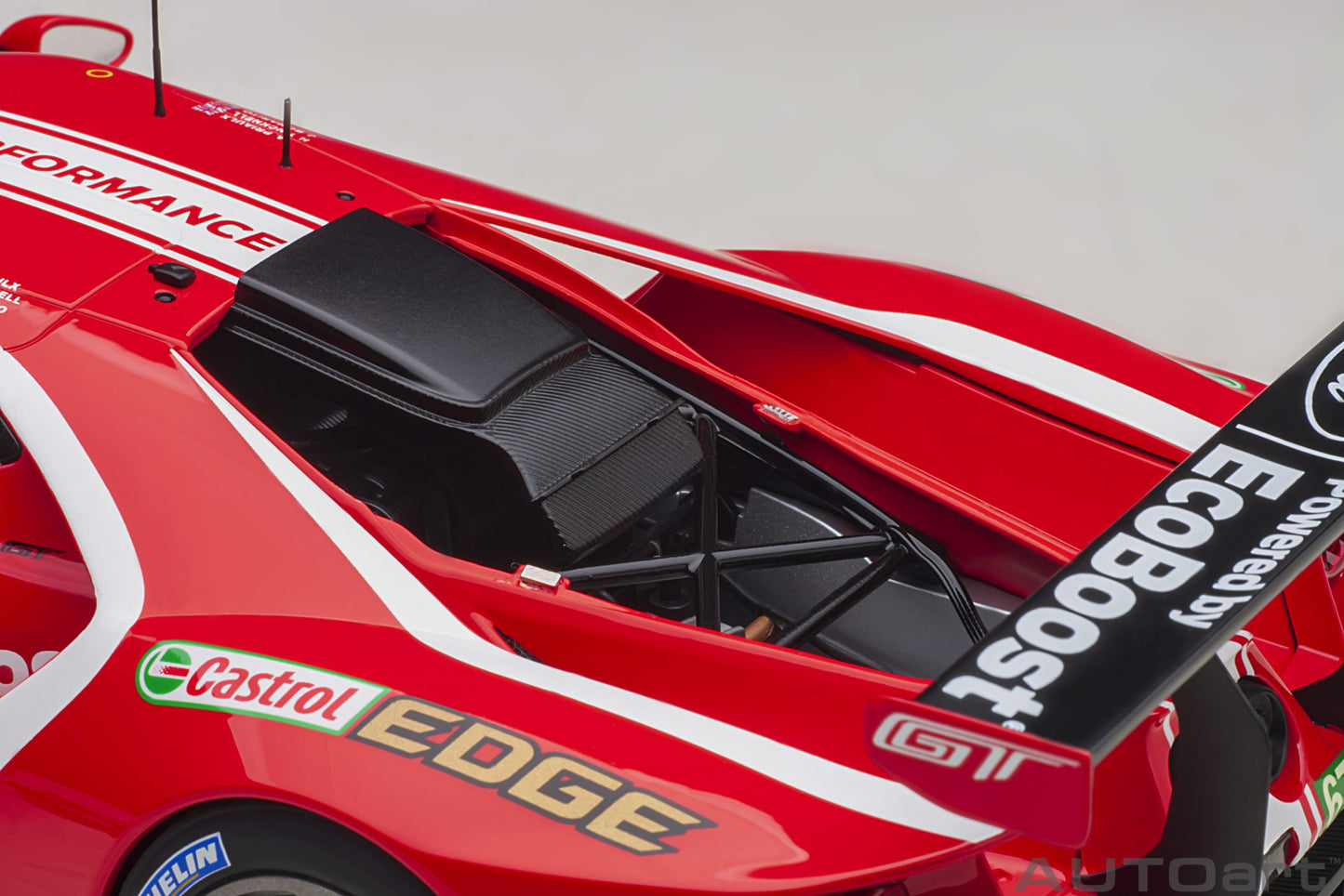 AUTOart 1:18 Ford GT GTE Pro Le Mans 24h 2019 A.Priaulx/H.Tincknell/J.Bomarito #67 81911