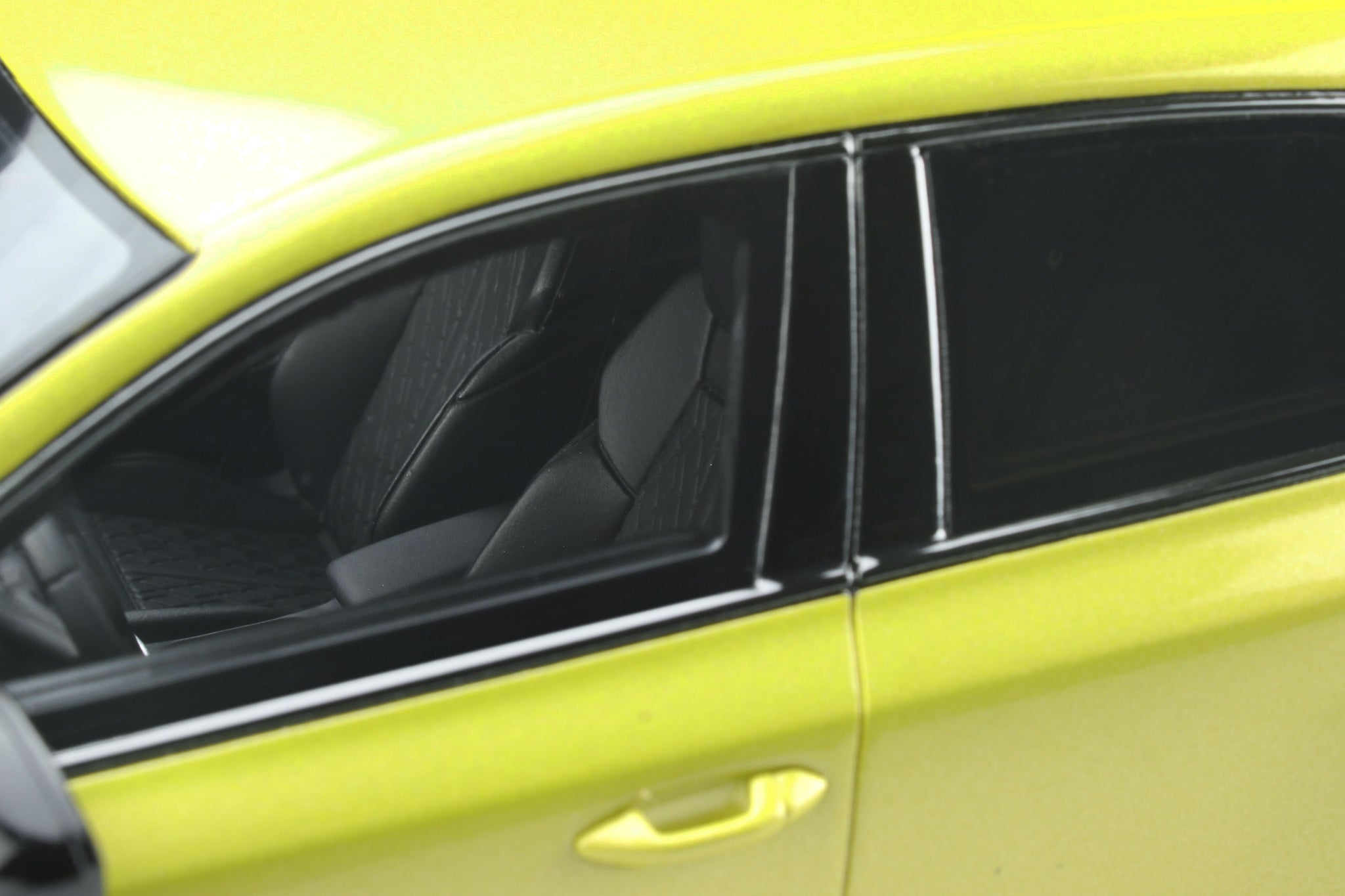 GT Spirit 1:18 2021 Audi S3 (8Y) Sportback Python yellow metallic GT36 ...