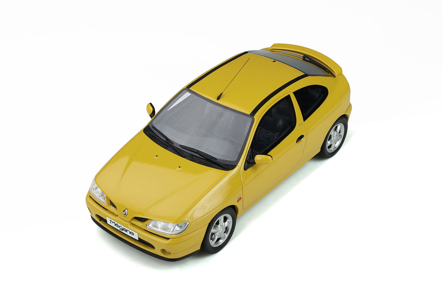 OTTO 1:18 1999 Renault Megane Mk1 Coupe 2.0 16V Sunflower Yellow OT343