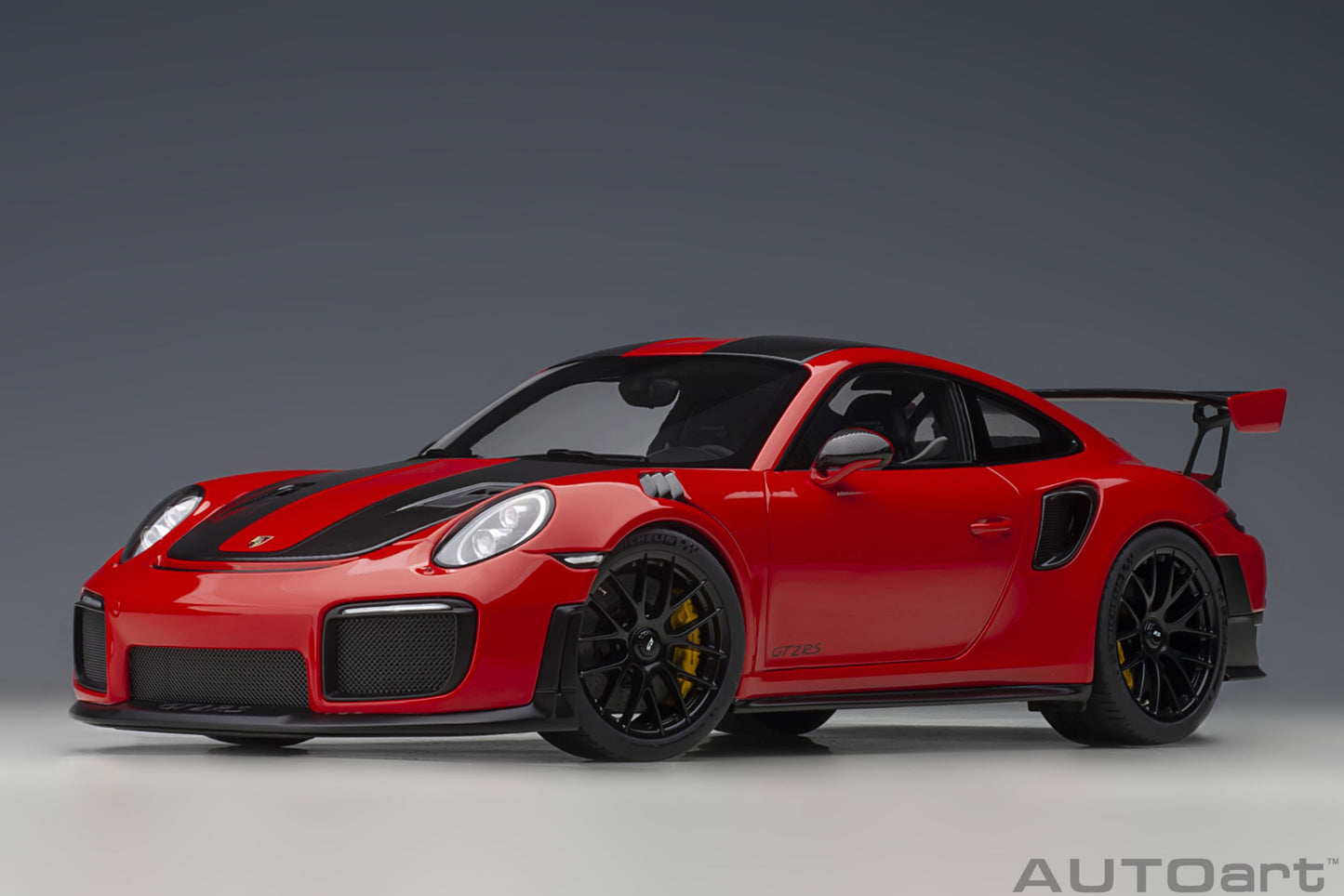 AUTOart 1:18 Porsche 911 (991.2) GT2 RS Weissach Package (Guards Red) 78173