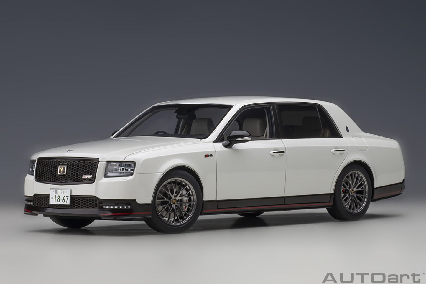 AUTOart 1:18 Toyota Century GRMN (Pearl White) 78764