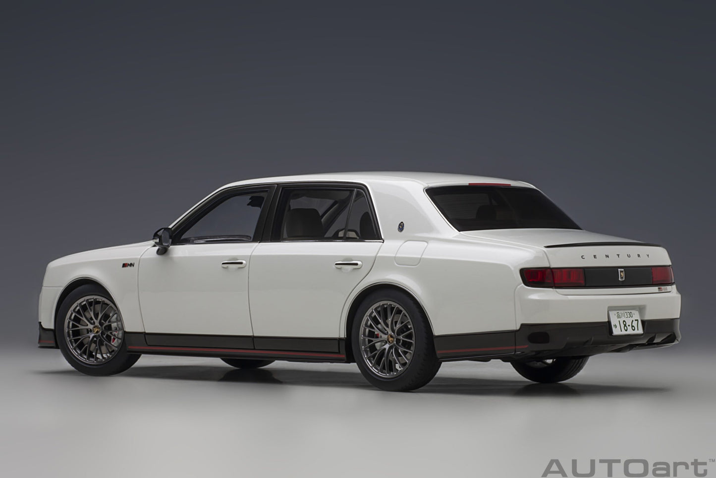 AUTOart 1:18 Toyota Century GRMN (Pearl White) 78764