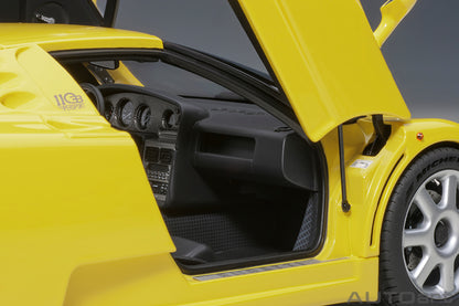 AUTOart 1:18 Bugatti EB110 SS Bugatti Yellow 70918