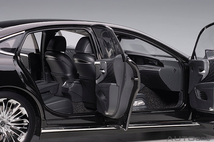 AUTOART 1/18 Lexus LS 500h (black/black interior) 78868