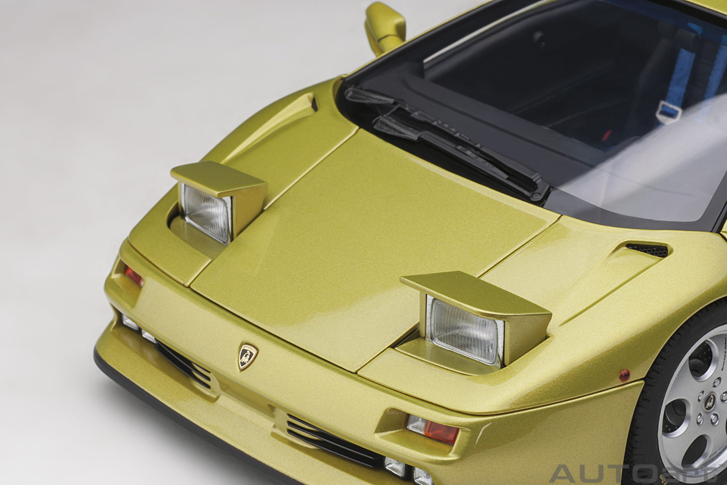 AUTOart 1:18 Lamborghini Diablo SE 30th Anniversary Edition (Giallo Spyder) 79157