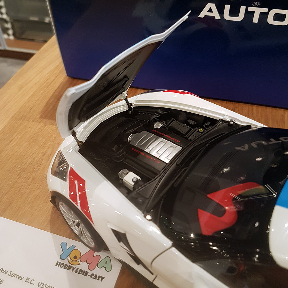 AUTOart 1:18 Chevrolet Corvette C7 Grand Sport (Artic White) 71271