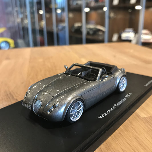 Schuco 1:43 Wiesmann Roadster MF4 Grey 450888500