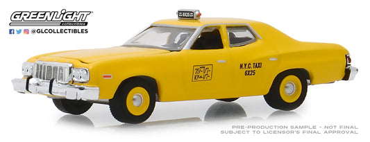 GreenLight 1:64 1975 Ford Torino - NYC Taxi 30058