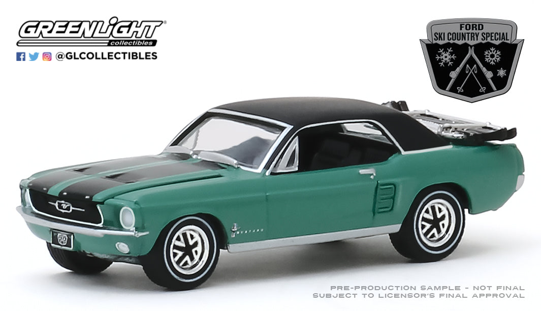 GreenLight 1:64 1967 Ford Mustang Coupe Ski Country Special - Loveland Green (Hobby Exclusive) 30113