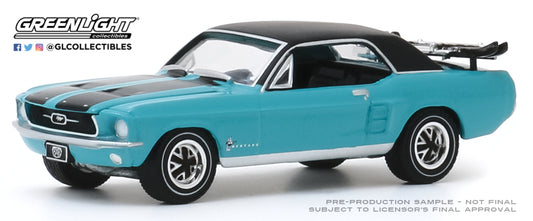 GreenLight 1:64 1967 Ford Mustang Coupe Ski Country Special - Winter Park Turquoise 30154